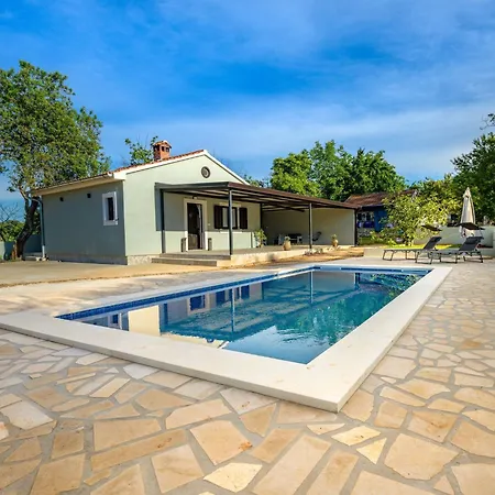Holiday home Ulika By Interhome
